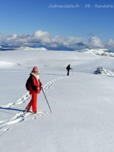 Paysage neige raquettes hiver